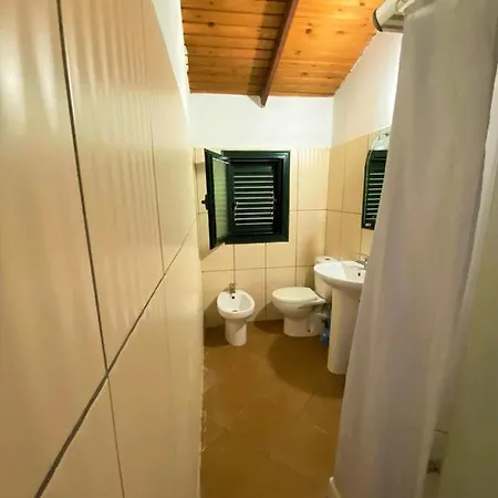 Ramo's Hilltop Retreat With Kitchenette And Patio - 1st