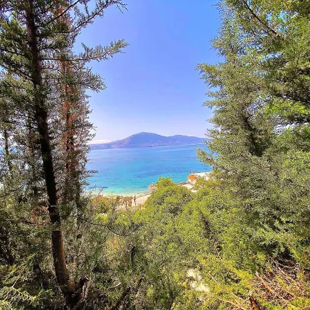 Ramo's Hilltop Retreat With Kitchenette And Patio - 1st Avlonya