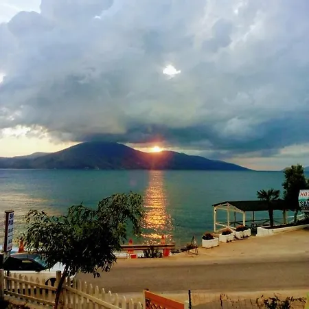 Ramo's Hilltop Retreat With Kitchenette And Patio - 1st Nyaraló Vlora