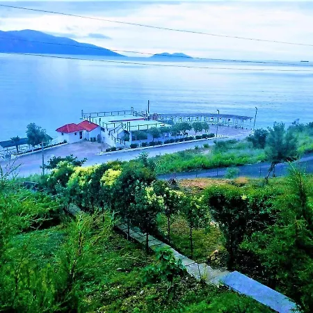 Ramo's Hilltop Retreat With Kitchenette And Patio - 1st *