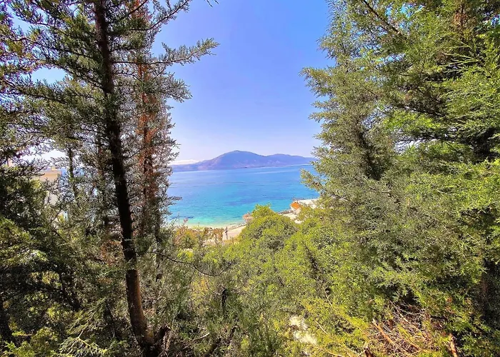 Ramo's Hilltop Retreat With Kitchenette And Patio - 1st Avlonya